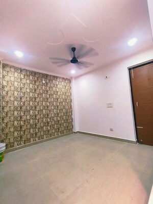 Room in 1 BHK Builder Floor at Mansa Ram Park – for Sale