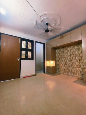 Room in 1 BHK Builder Floor at Mansa Ram Park – for Sale