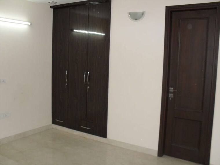 Room, safdarjung enclave 3 Bedroom 300 Sq.Yd. Builder Floor In Safdarjung Enclave Delhi 10756341