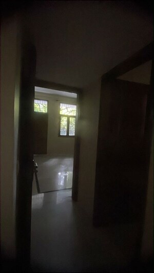 Room in 3 BHK Builder Floor at Gulmohar Enclave – for Rent
