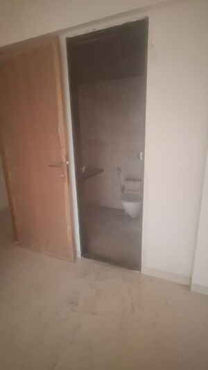 Room in 3 BHK Apartment at Paranjape Athena, Bandra East – for Sale