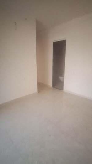 Room in 3 BHK Apartment at Paranjape Athena, Bandra East – for Sale