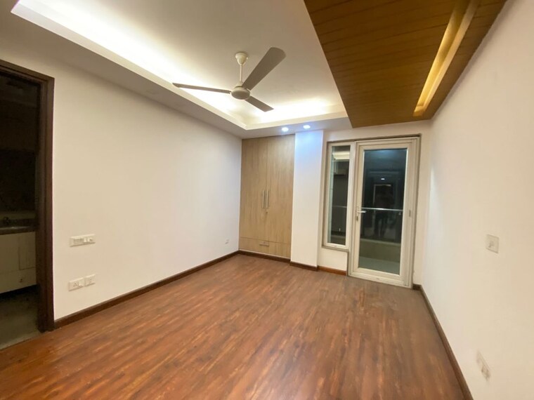 Room, uday park 3 Bedroom 217 Sq.Yd. Builder Floor In Uday Park Delhi 10756408