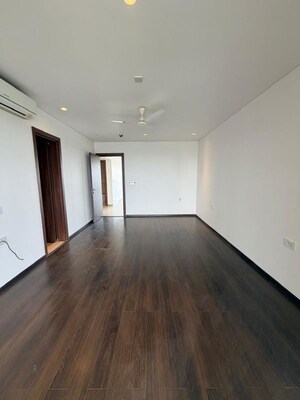 Room in 4 BHK Apartment at Panchshil Eon Waterfront II, Kharadi – for Rent