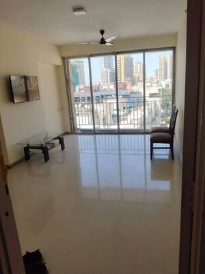 Room in 2 BHK Apartment at Chaitanya CHS Goregaon East, Goregaon East – for Rent