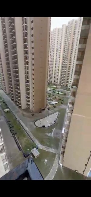 Staircase in 3 BHK Apartment at Amrapali Verona Heights, Tech Zone 4 Greater Noida – for Rent