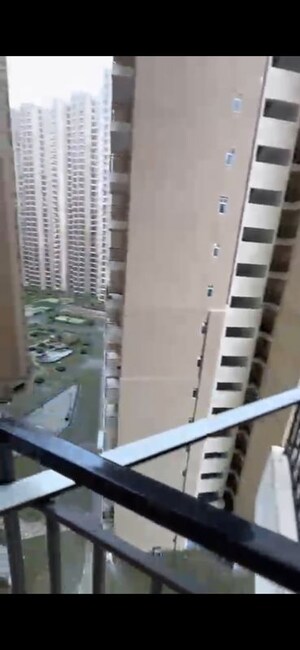 Staircase in 3 BHK Apartment at Amrapali Verona Heights, Tech Zone 4 Greater Noida – for Rent