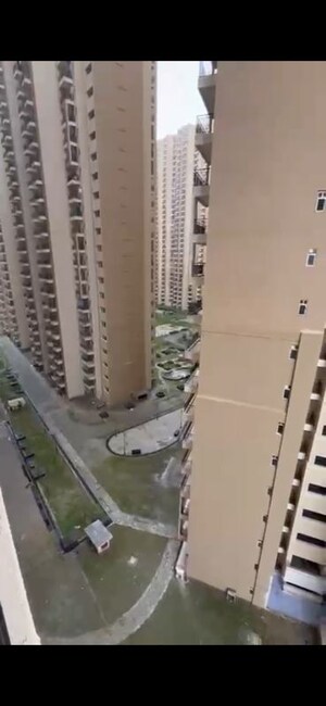 Master Plan in 3 BHK Apartment at Amrapali Verona Heights, Tech Zone 4 Greater Noida – for Rent