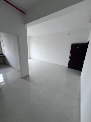 Room in 2 BHK Apartment at Harsh Tulip, Sion – for Sale