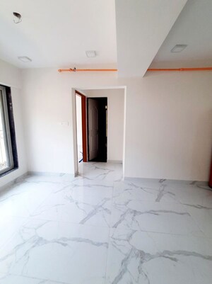 Room in 2 BHK Apartment at Shikara Heights, Sion – for Sale