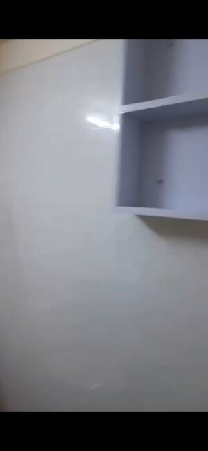 Room in 2.5 BHK Apartment at Amrapali Verona Heights Phase II, Amrapali Leisure Valley – for Rent