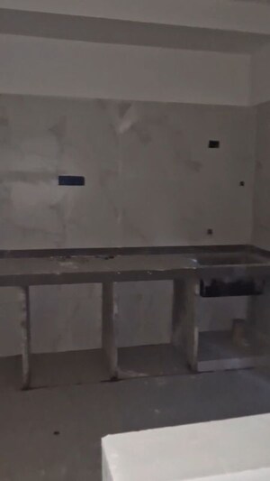 Furnished Amenities in 1 BHK Apartment at Space Grandeur, Santacruz East – for Sale