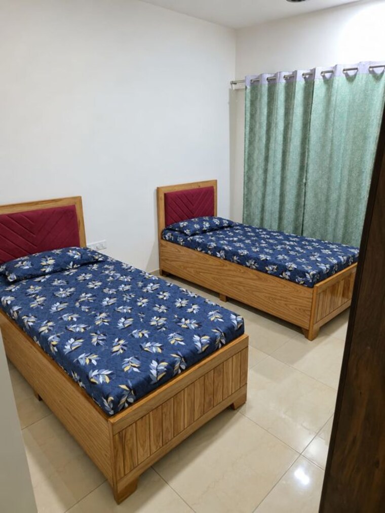 Bedroom, mahindra-alcove Pg For Girls In Chandivali 10756204
