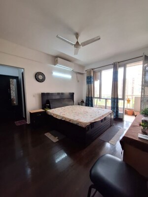 Living Room in 4 BHK Independent House at Sector 77 – for Rent