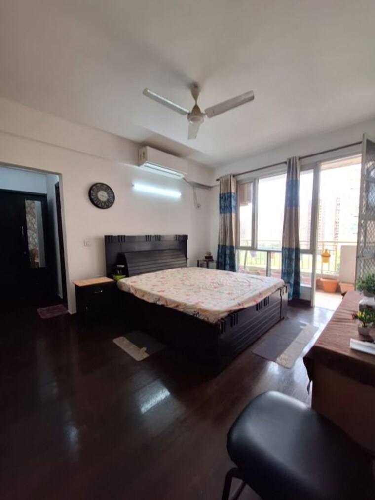 Living Room, sector 77 4 Bedroom 1840 Sq.Ft. Independent House In Sector 77 Noida 10756546