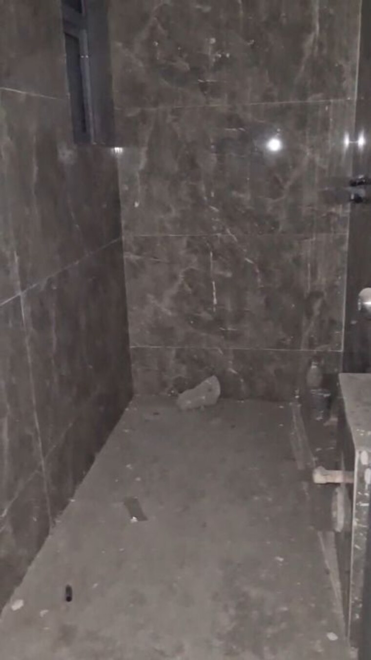 Bathroom, space-grandeur 1 Bedroom 498 Sq.Ft. Apartment In Santacruz East Mumbai 10756540