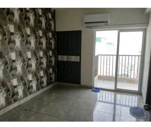 Room in 2.5 BHK Apartment at SKA Estate, Eta Ii Greater Noida – for Sale