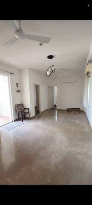 Room in 3 BHK Builder Floor at Mapsko Mount Ville, Sector 79 – for Rent