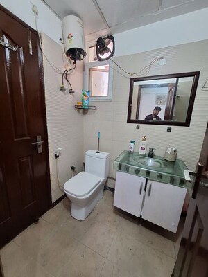 Team Area in 3.5 BHK Apartment at H R Buildcon Elite Homz, Sector 77 – for Rent
