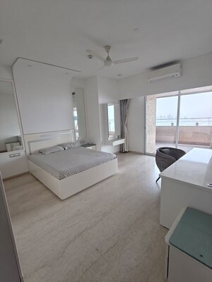 3 BHK Apartment For Rent in Lokhandwala Infrastructure Minerva, Mahalaxmi