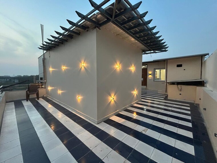 Exterior View, sector 43 4 Bedroom 295 Sq.Yd. Builder Floor In Sector 43 Gurgaon 10756566