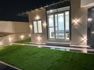 Room in 4 BHK Builder Floor at Sector 43 – for Rent