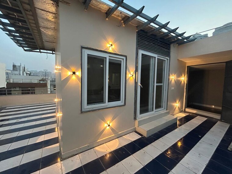 Exterior View, sector 43 4 Bedroom 295 Sq.Yd. Builder Floor In Sector 43 Gurgaon 10756566