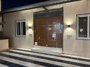 Building Lobby in 4 BHK Builder Floor at Sector 43 – for Rent
