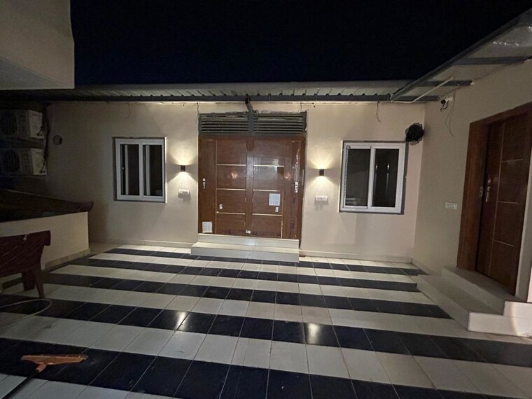 Exterior View, sector 43 4 Bedroom 295 Sq.Yd. Builder Floor In Sector 43 Gurgaon 10756566