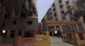  Apartment For Sale in Palsana