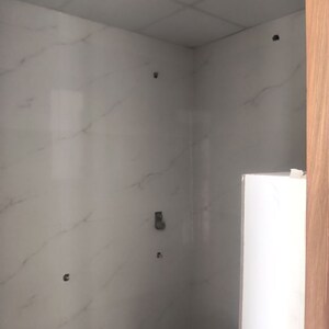Room in 4 BHK Builder Floor at Sector 9a – for Sale