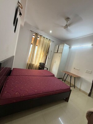 Living Room in 2 BHK Builder Floor at Sector 51 – for Rent