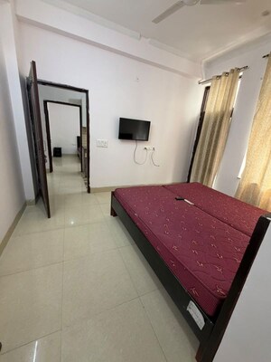 Bedroom in 2 BHK Builder Floor at Sector 51 – for Rent