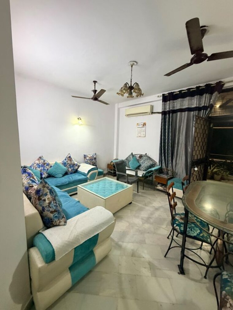 Team Area, malviya nagar 1 Bedroom 600 Sq.Ft. Builder Floor In Malviya Nagar Delhi 10756630