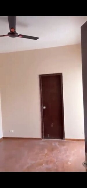 Furnished Amenities in 2.5 BHK Apartment at Amrapali O2 Valley, Tech Zone 4 Greater Noida – for Rent