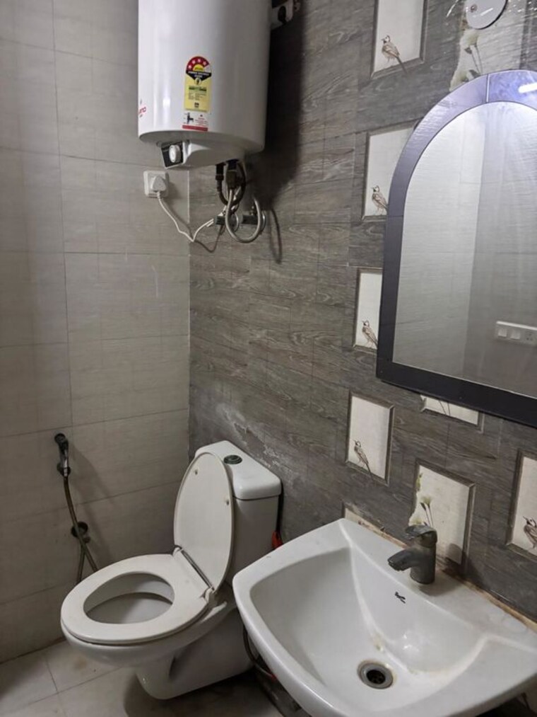Bathroom, jm-aroma 3 Bedroom 1325 Sq.Ft. Apartment In Sector 75 Noida 10756576