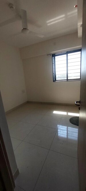 Room in 2 BHK Apartment at Nanded Bageshree, Sinhagad Road – for Rent