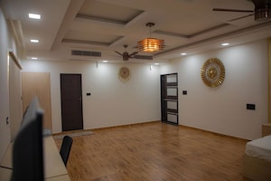 Room in 3.5 BHK Villa at Manesar – for Rent
