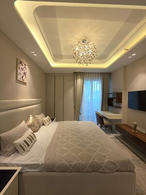 Room in 3 BHK Apartment at Singhpura – for Sale