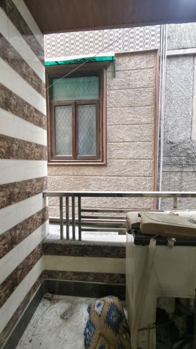 Balcony, govindpuri 3 Bedroom 800 Sq.Ft. Builder Floor In Govindpuri Delhi 10756727