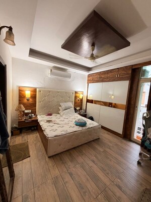 Bedroom in 2 BHK Builder Floor at Sector 56 – for Rent
