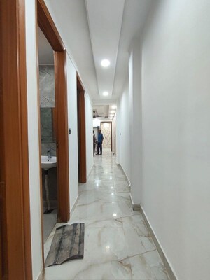 Building Lobby in 3 BHK Builder Floor at Govindpuri – for Rent
