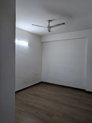 Room in 3 BHK Apartment at Manglam Garden City, Muhana – for Rent