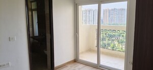 Room in 2 BHK Apartment at Supertech The Romano, Sector 118 – for Rent