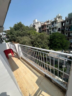 Balcony in 1 RK Independent House at SS 100, Sector 49 – for Rent