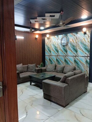Bedroom in 6+ BHK Independent House at Delta I Greater Noida – for Sale
