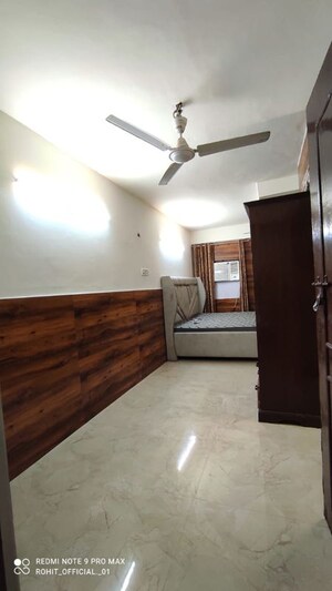 Room in 1 RK Apartment at Saket – for Rent
