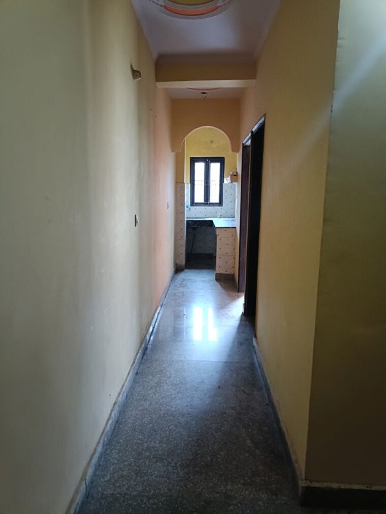 undefined, new ashok nagar 6+ Bedroom 50 Sq.Yd. Independent House In New Ashok Nagar Delhi 9653848