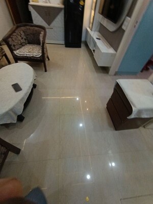 Room in 2 BHK Apartment at Shree Vardhman Mantra, Sector 67 – for Rent