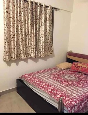 Bedroom in 2 BHK Apartment at Vandana Flora, Hsr Layout – for Rent